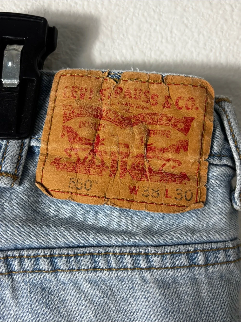 Levi’s 550 Relaxed Fit Jeans Men’s 38x30 Light Wash